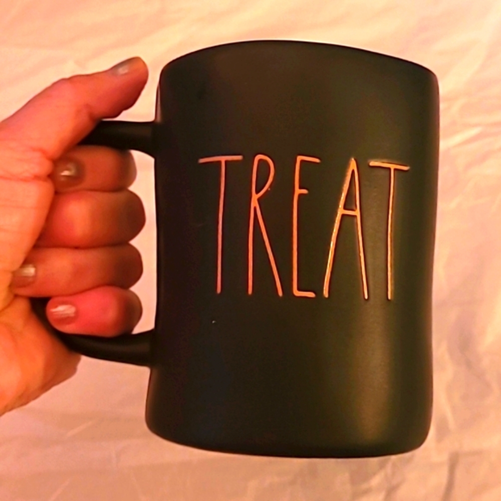 Halloween TRICK or TREAT Rae Dunn Black and ORANGE Ceramic Artisan Coffee Tea **